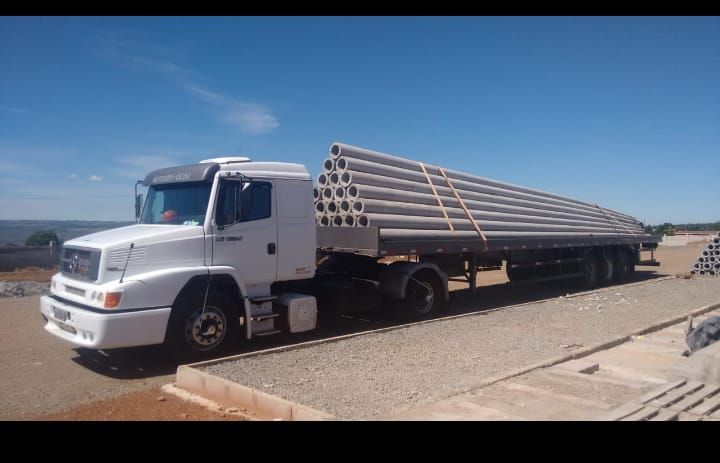 Expedição e logística de postes de concreto para todo o Brasil